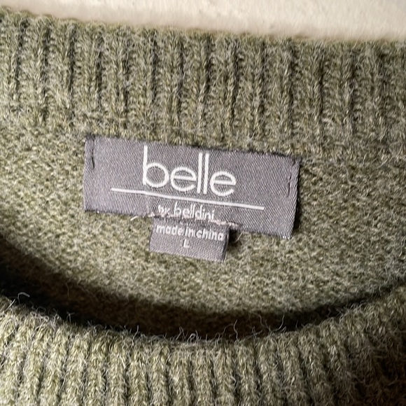 Belle by Belldini women’s crew neck high dimensional sweater in green and size L - Picture 3 of 8